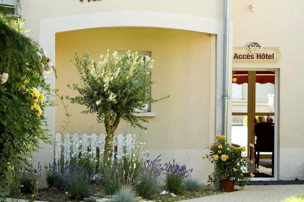 Logis Auberge Bienvenue Doue-la-Fontaine Exterior photo