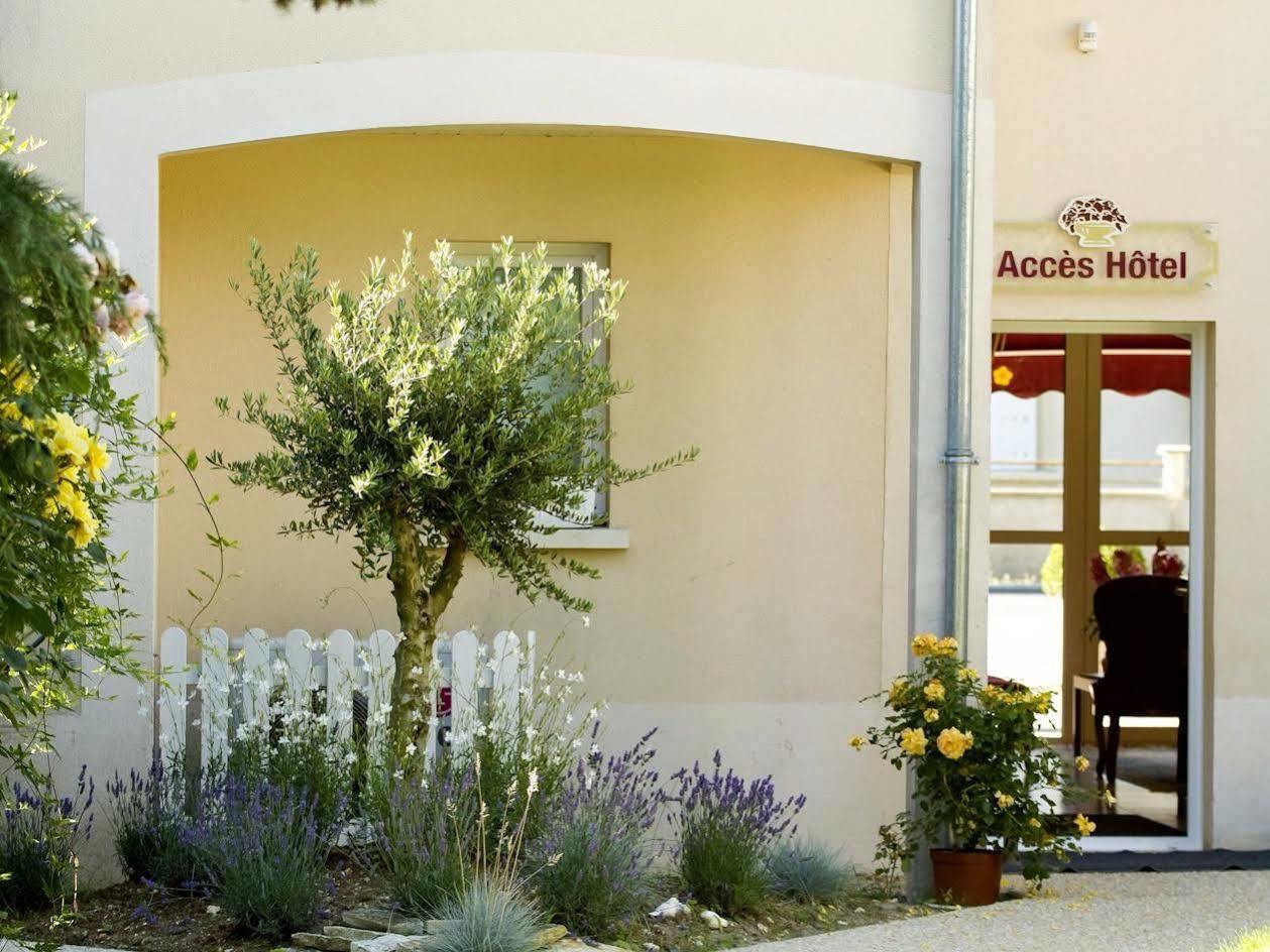 Logis Auberge Bienvenue Doue-la-Fontaine Exterior photo